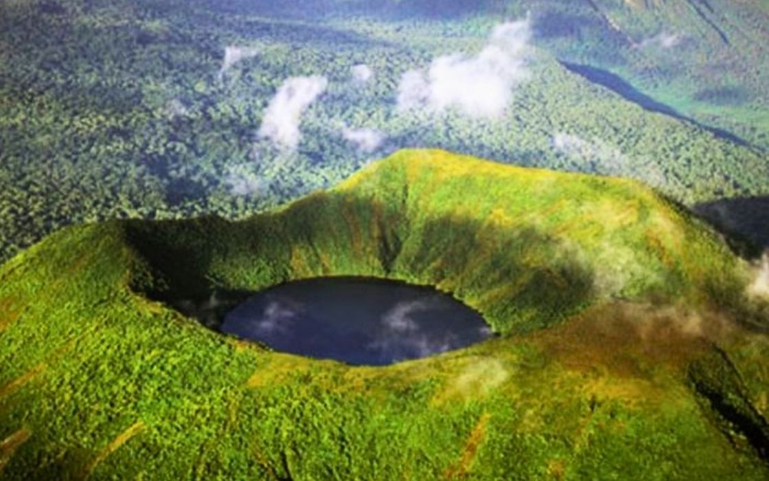 bisoke mountain