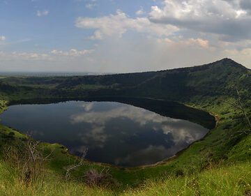 Discover Uganda Crater Lakes