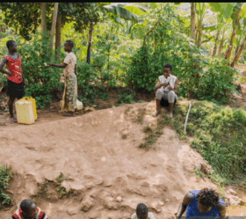 Can You Hike Without a Guide in Uganda?