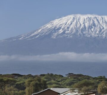 Hotels near Mount Kilimanjaro offering stunning views and comfortable stays for all travelers 