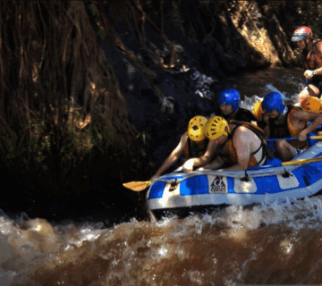 Reliable Rafting Company Kenya adventure team