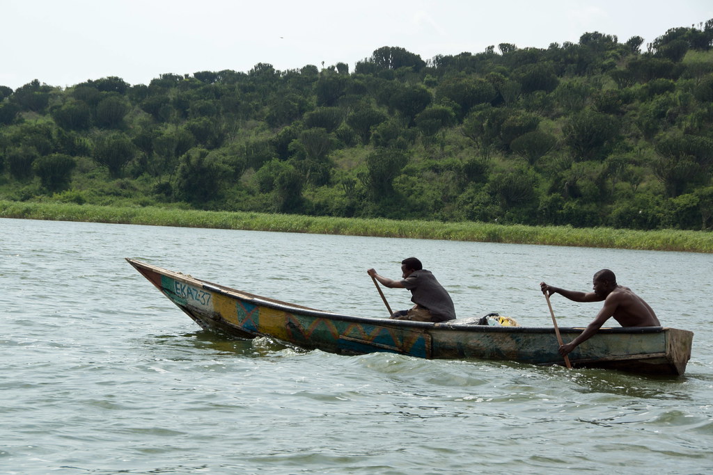 Canoe Safaris in Uganda2