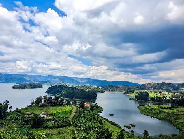 Lake Bunyonyi Beyond the Postcard: Islands, Stories and Quiet Corners