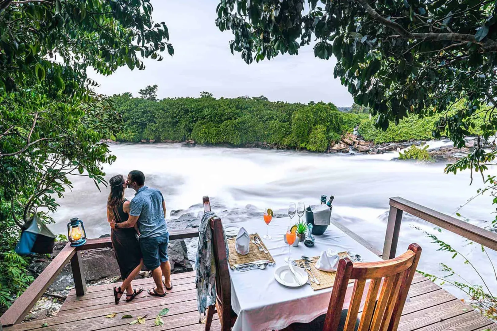When Are Honeymoon Safaris Permits Cheapest in Entebbe?