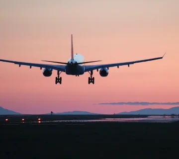 Carbon Offsetting for Safari Flights: What Works and What Does Not