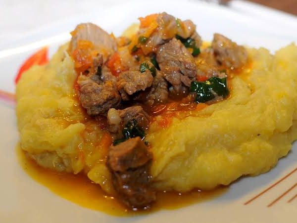 Cooking Classes in Uganda: Learn to Make Matoke and Groundnut Sauce