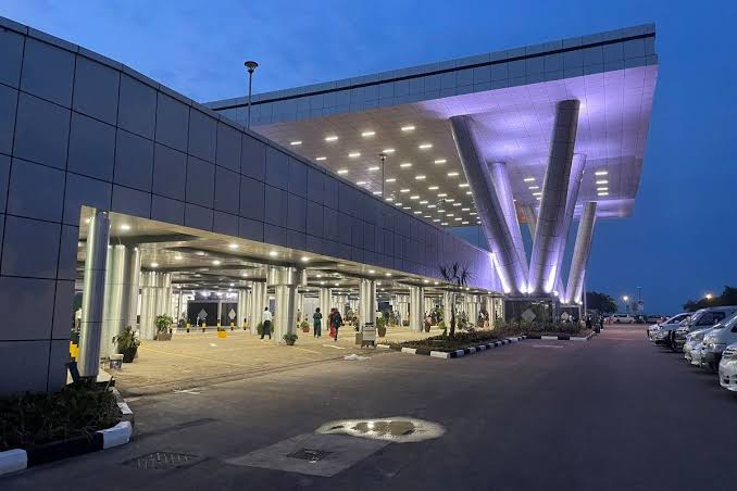 Entebbe Airport Arrival Guide: Immigration, Transfers and First Night