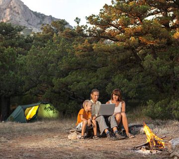 Teaching Kids Wildlife Etiquette Before the Trip: Simple Rules and Games
