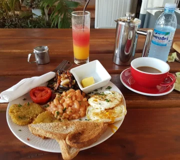 Vegan Travel in Uganda and Rwanda: Restaurants, Markets and Camp Requests