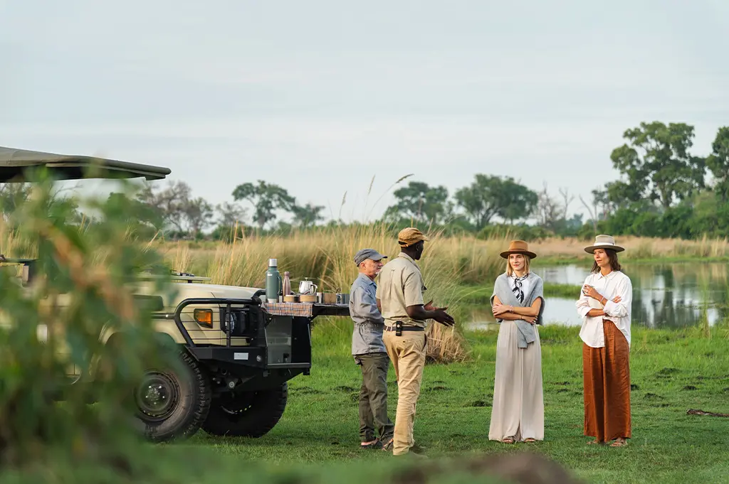 What to Wear on Safari: Colours, Fabrics and What to Avoid